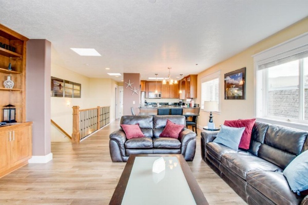 Salt Water Beach House image 11