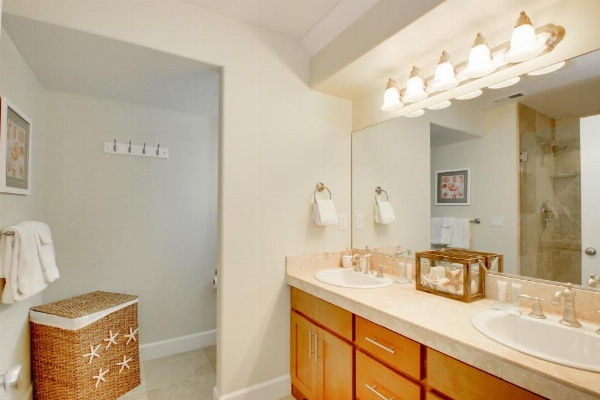 Salt Water Beach House image 26