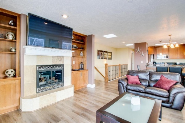 Salt Water Beach House image 8